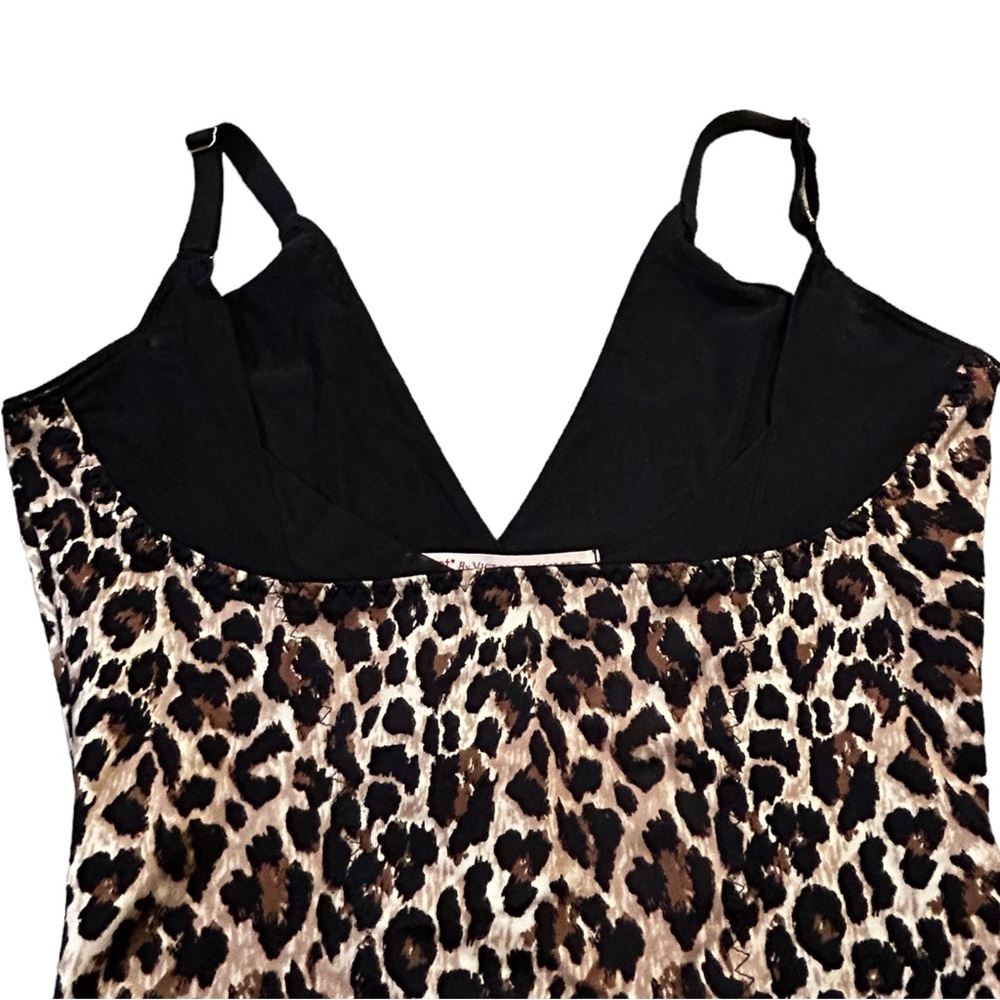 Victoria's Secret So Curvaceous Pushup
Shaping Slip with Panty Size L - Picture 5 of 7